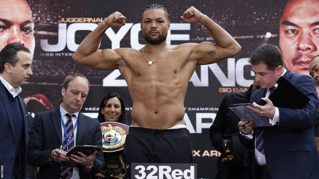 Joe Joyce on the scales