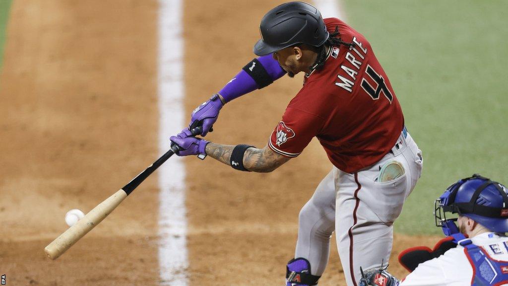 Ketel Marte hits an RBI double for the Arizona Diamondbacks