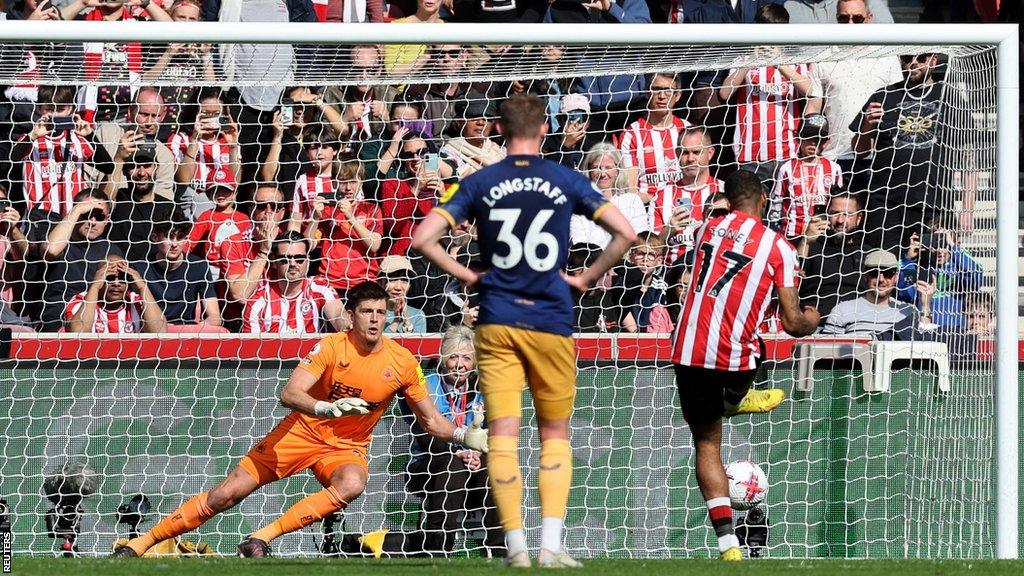 Brentford's Ivan Toney has a penalty saved by Newcastle's Nick Pope