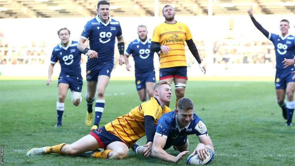 Rob du Preez runs in one of Sale's six tries in Sale's 39-0 thumping of Ulster six weeks ago