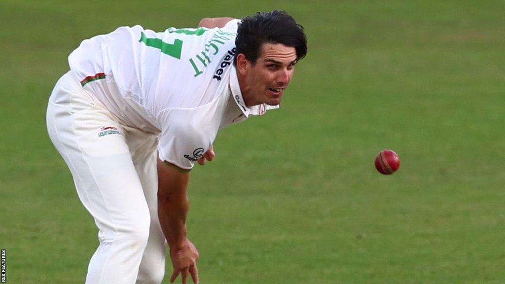 Chris Wright in action for Leicestershire