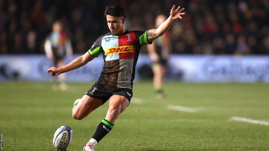 Marcus Smith takes a kick for Harlequins