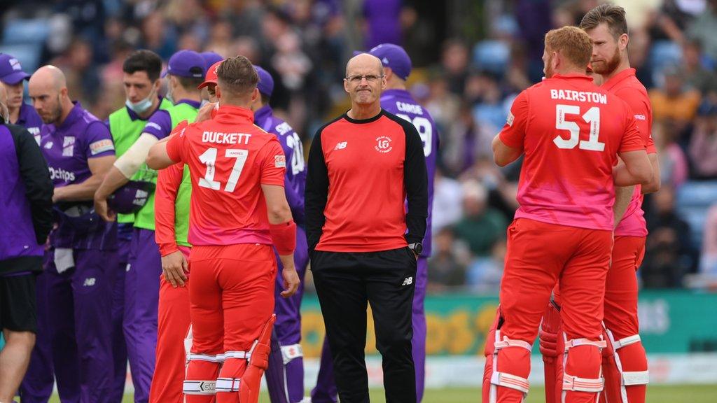 Gary Kirsten amid Welsh Fire players