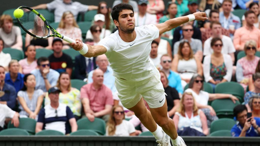 Wimbledon LIVE Watch BBC TV, follow radio & text commentary Carlos