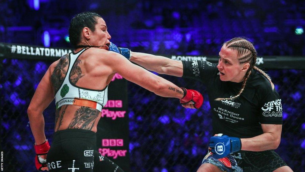 Sinead Kavangah and Sara Collins in action at Bellator 299 in Dublin