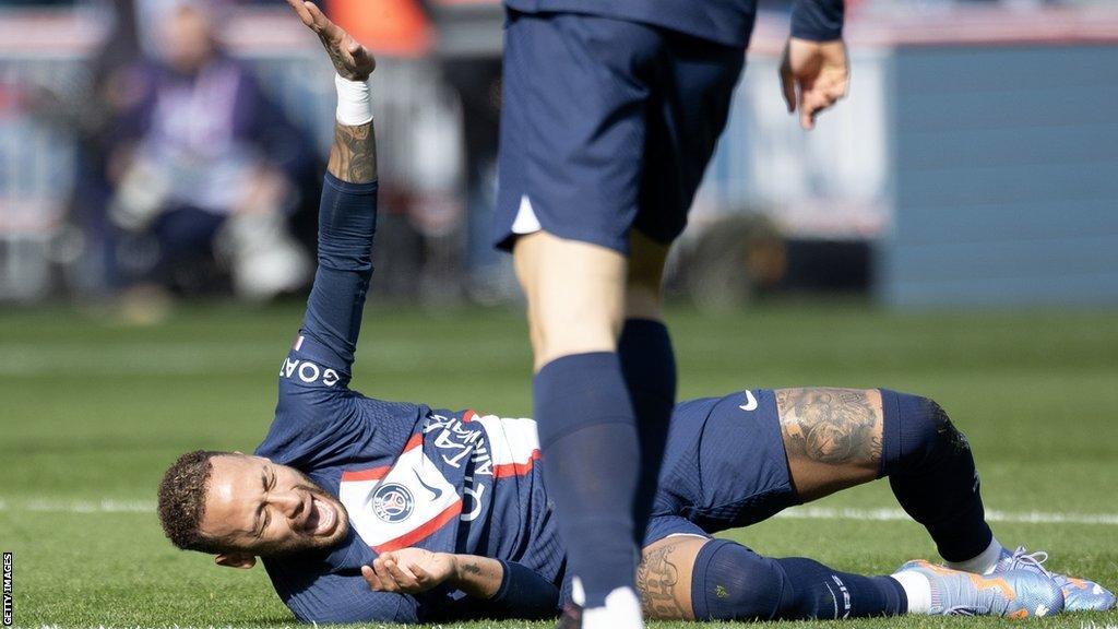 Neymar was injured against Lille