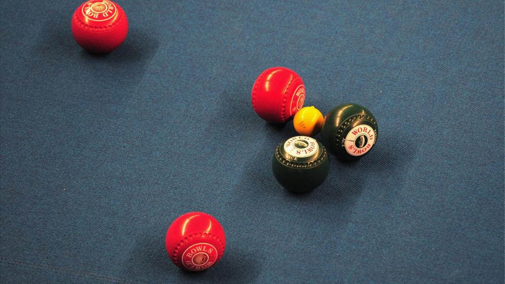 Watch World Indoor Bowls Championships LIVE from Hopton-on-Sea - BBC Sport