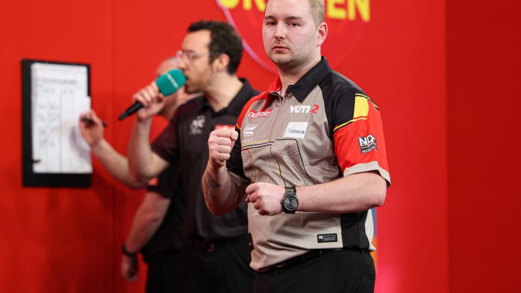 Dimitri Van den Bergh celebrates