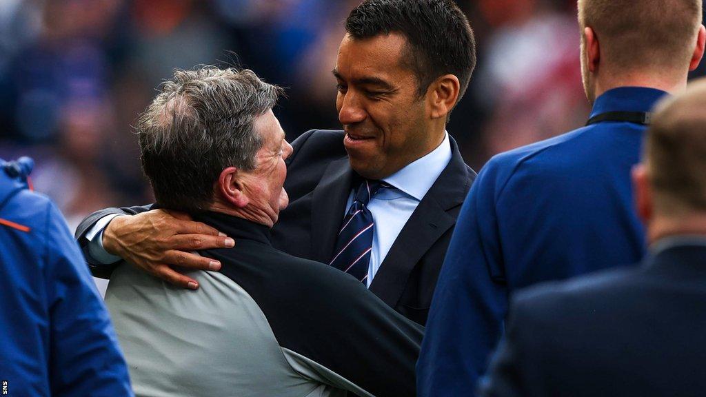 Jimmy Bell and Giovanni van Bronckhorst