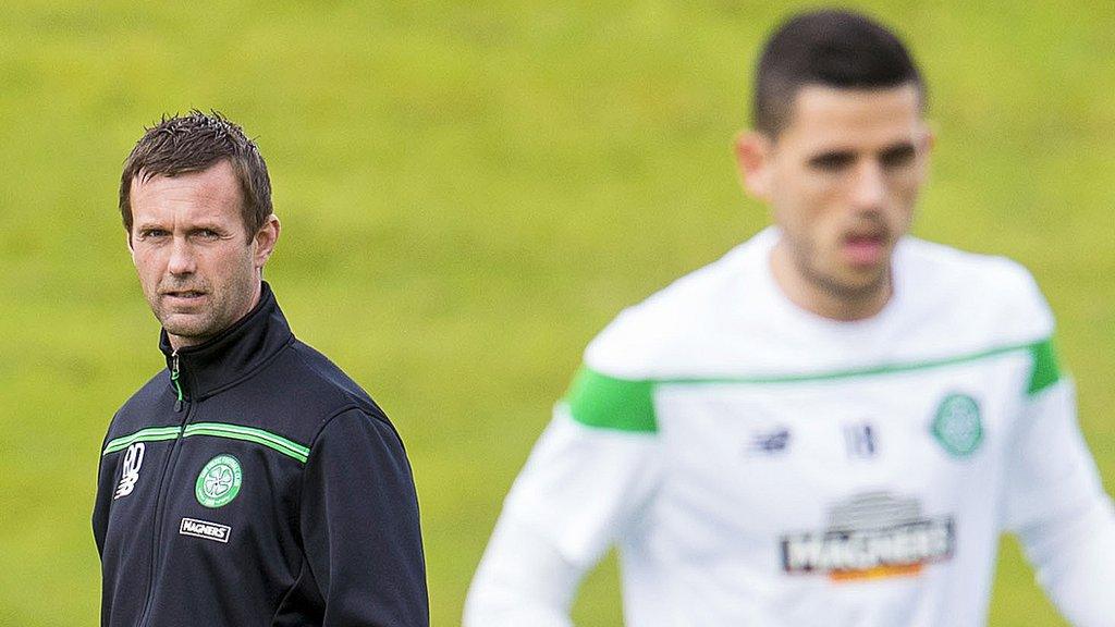 Celtic manager Ronny Deila watches his players in training