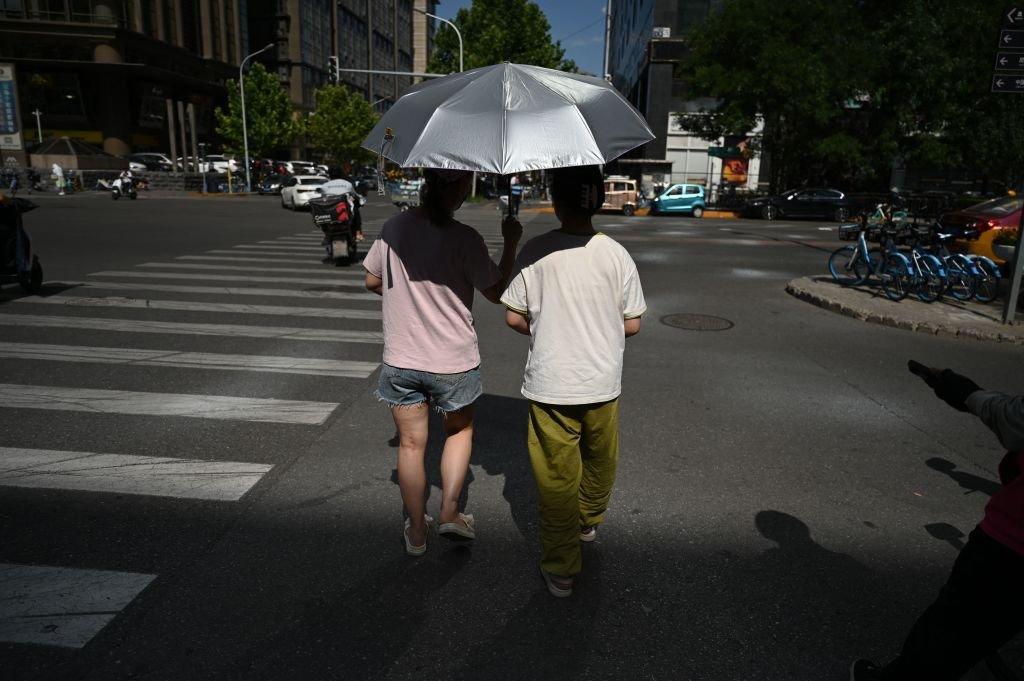 people in china sheltering