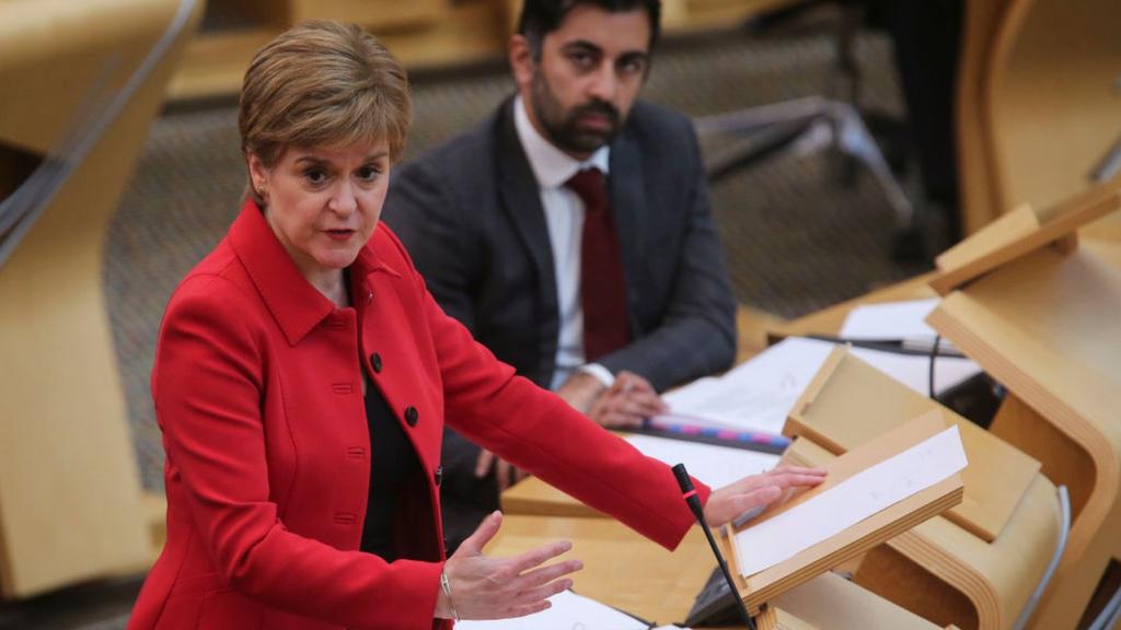 nicola sturgeon and humza yousaf