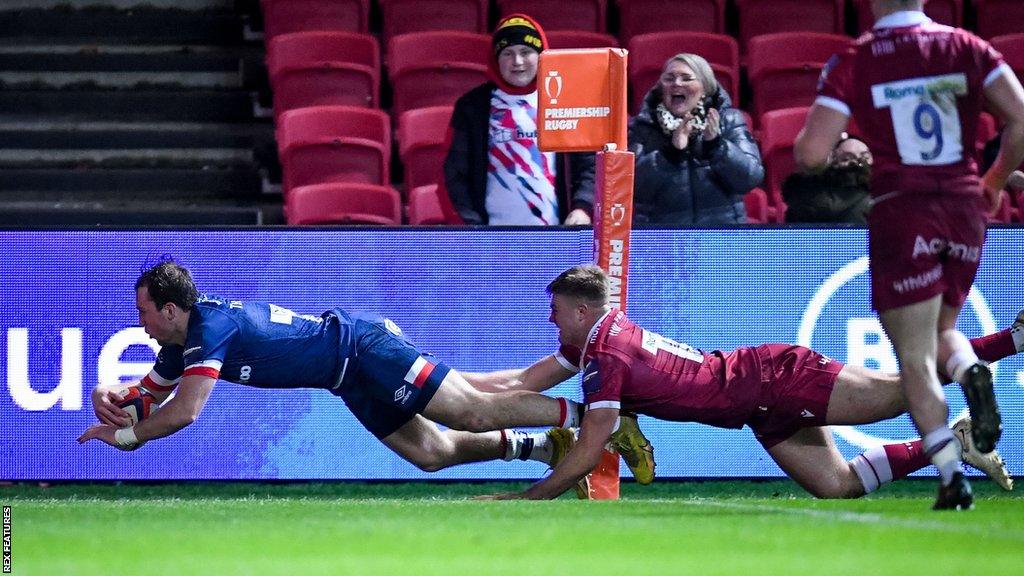 Ioan Lloyd scores a try for Bristol