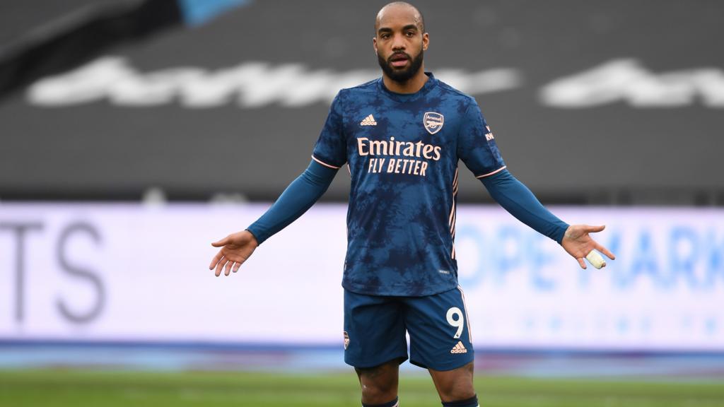 Alexandre Lacazette celebrates