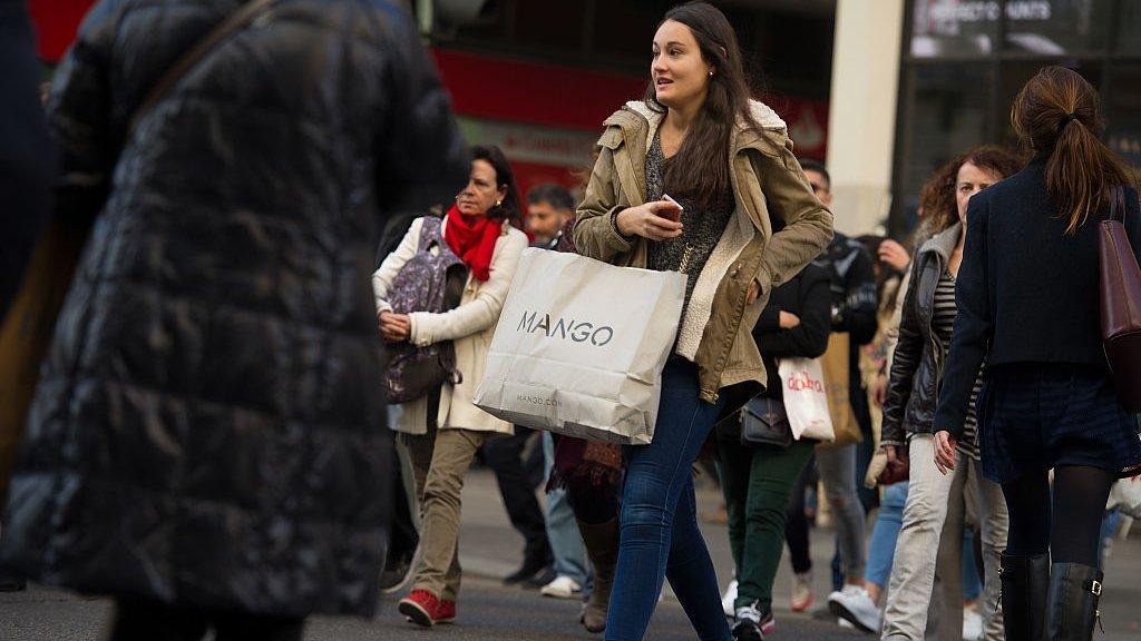 Shopper in Madrid