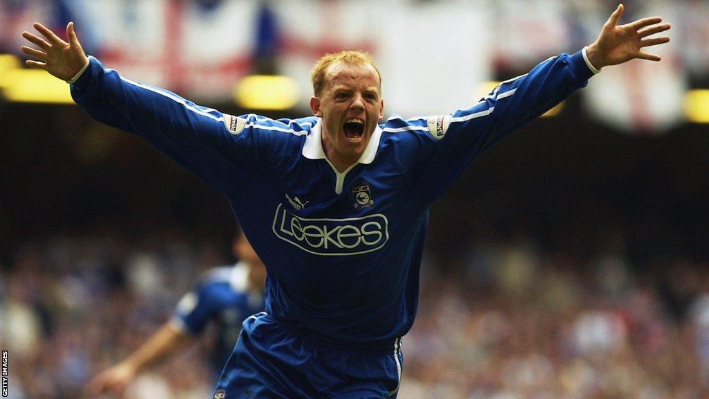 Andy Campbell celebrates winning goal against QPR