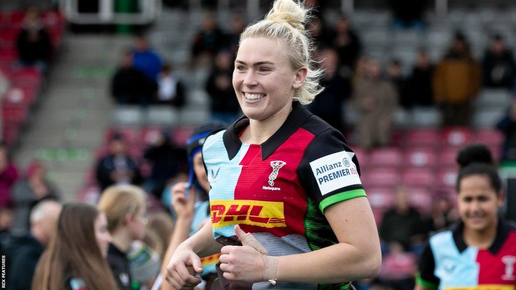 Rosie Galligan in action for Harlequins