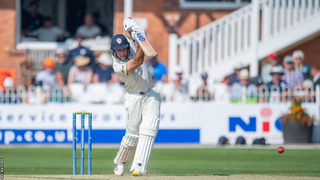 Wayne Madsen batting for Derbyshire