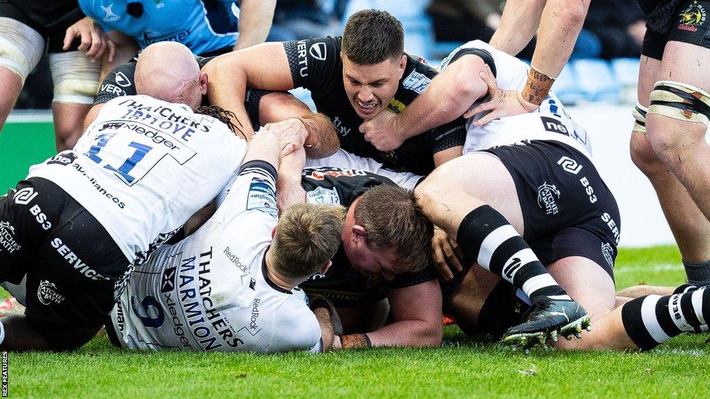 Ehren Painter scores a try for for Exeter