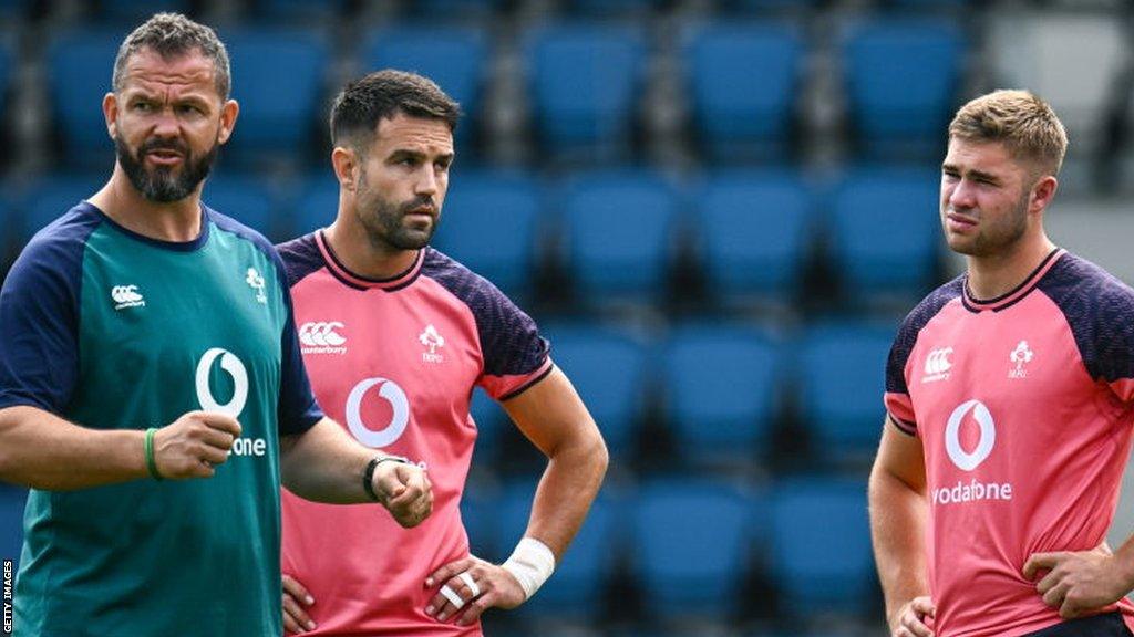 Andy Farrell with Conor Murray and Jack Crowley