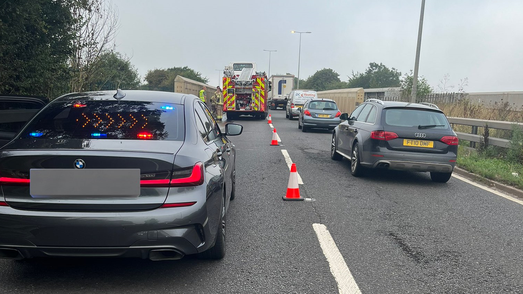 cars queuing on A45