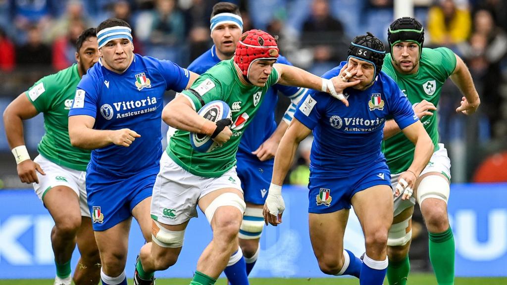 Ireland attack in the first half in Rome