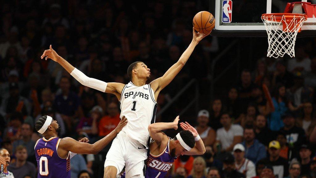 NBA: Victor Wembanyama stars as San Antonio Spurs beat Phoenix Suns - BBC  Sport