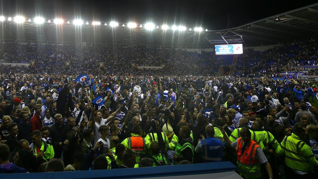 Reading fans celebrate