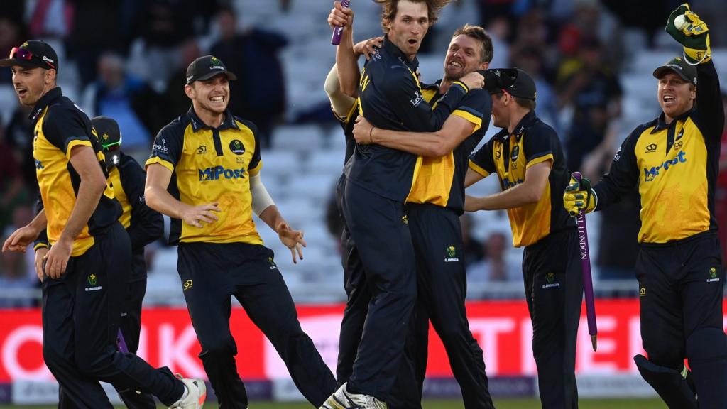 Glamorgan celebrate