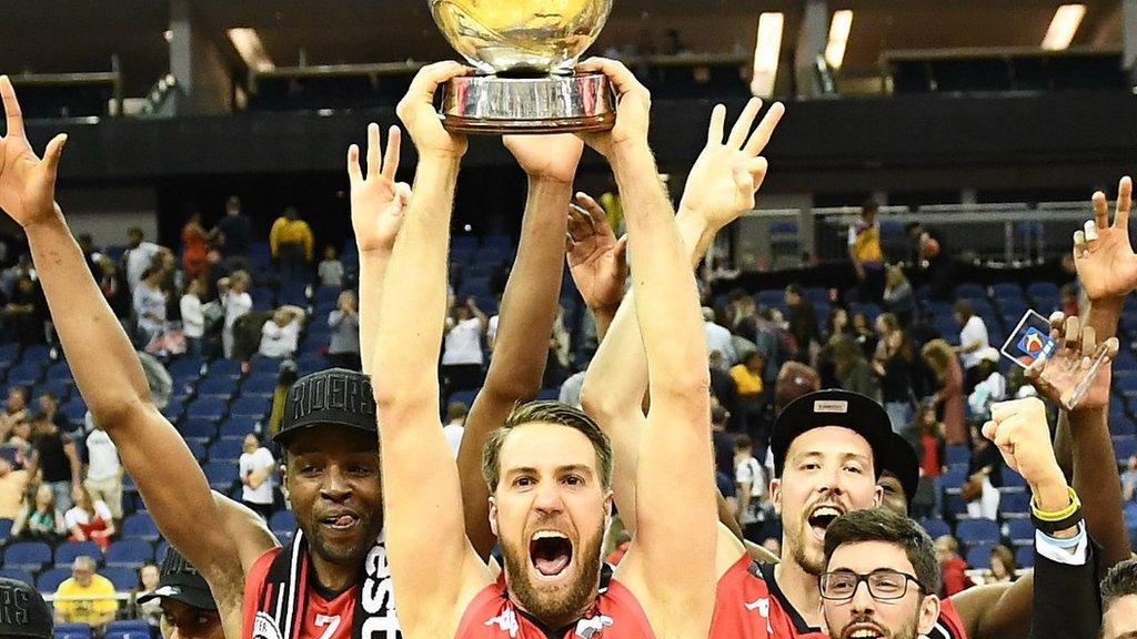 Leicester Riders lift the trophy at the O2 Arena