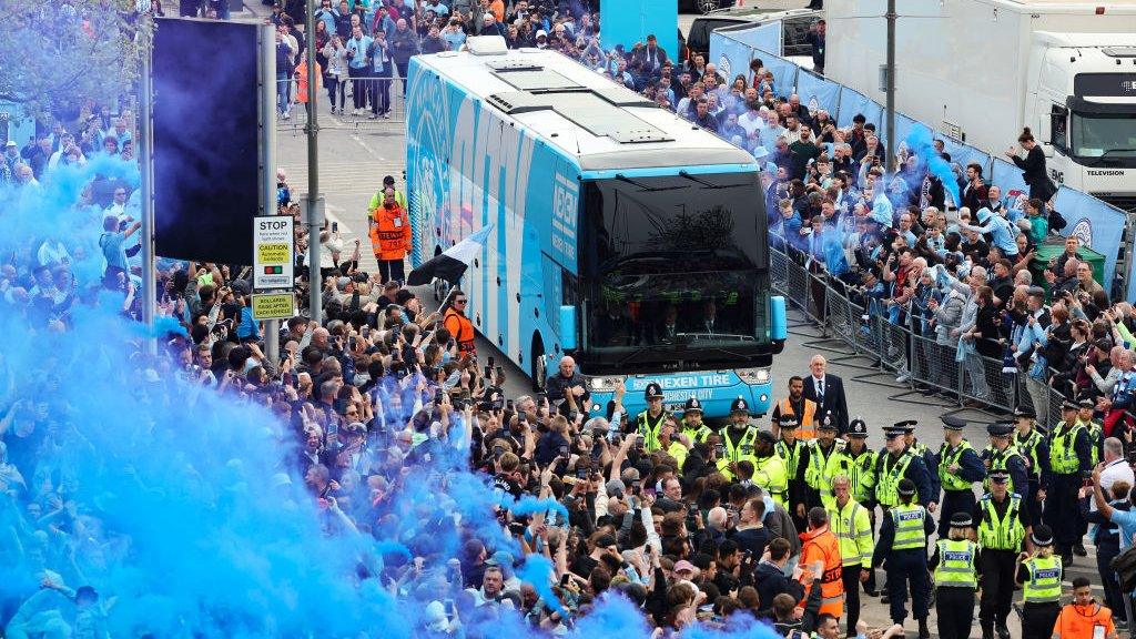 Manchester City team bus arriving