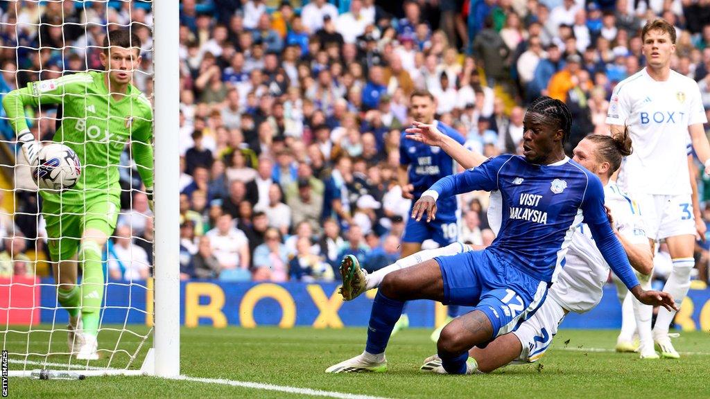 Ike Ugbo scores for Cardiff