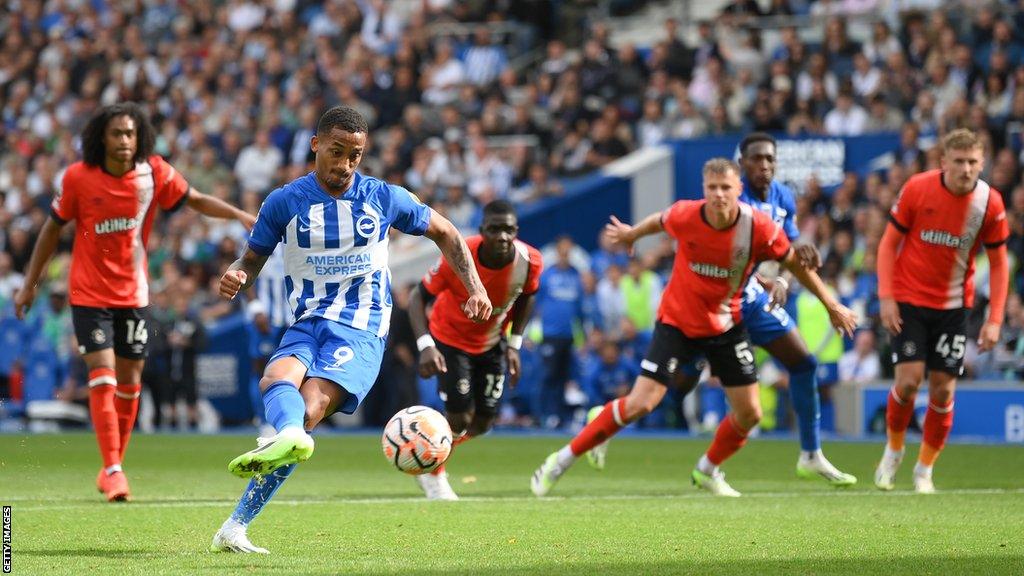 Joao Pedro converts penalty