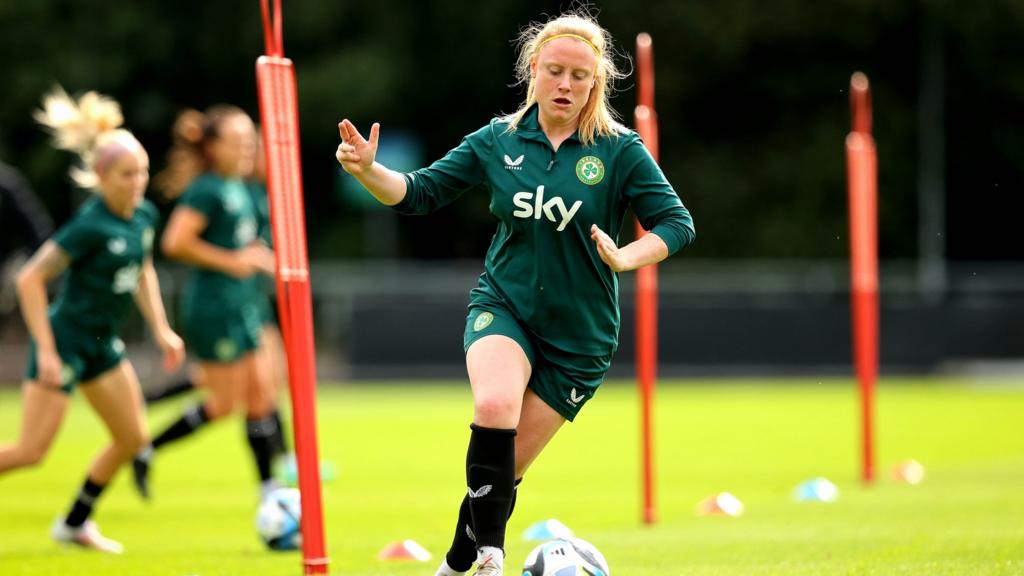 Amber Barrett training with the Republic of Ireland.