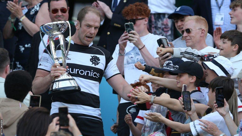 Alun Wyn Jones with trophy