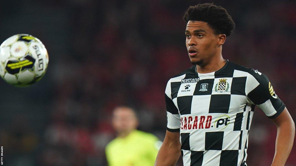 Reggie Cannon in action for Boavista