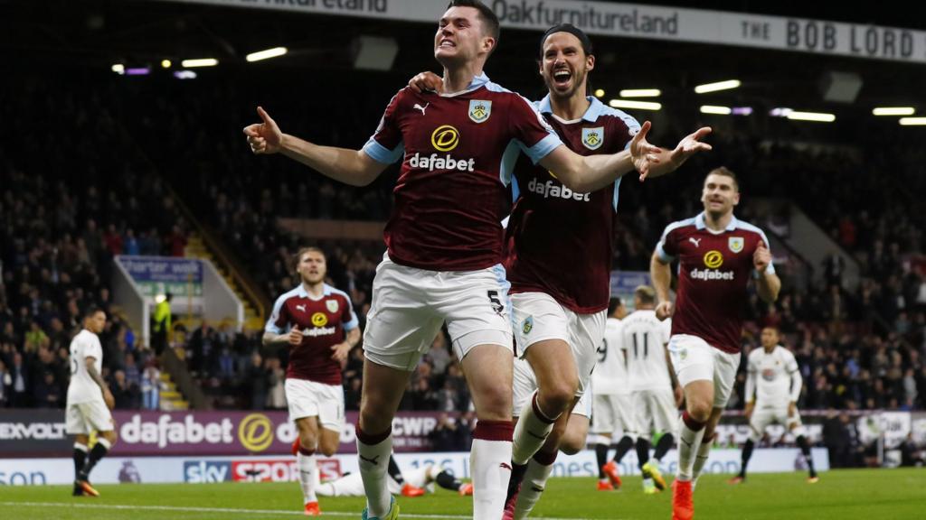 Burnley celebrate second goal