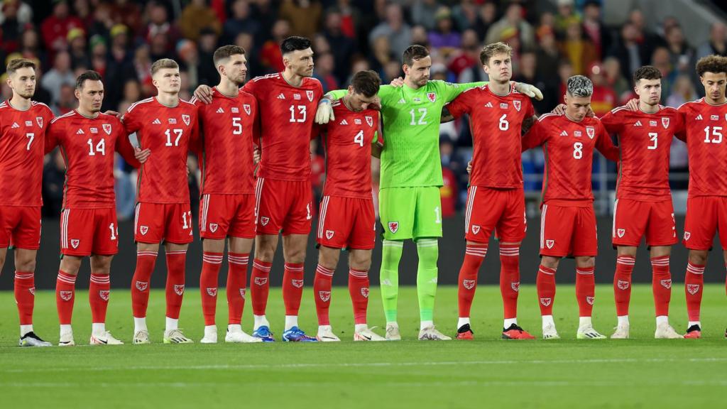 Wales' players at the anthems