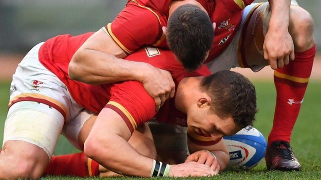 Highlights: Italy 7-33 Wales