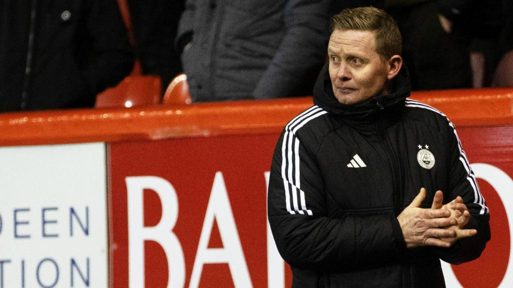 Aberdeen manager Barry Robson