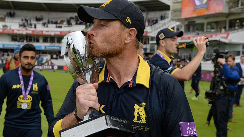 Ian Bell lifted his first trophy as Warwickshire captain when the Bears beat Surrey at Lord's