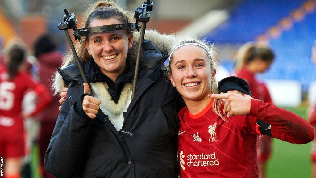 Rylee Foster with Missy Bo Kearns in January 2022 before a Liverpool match