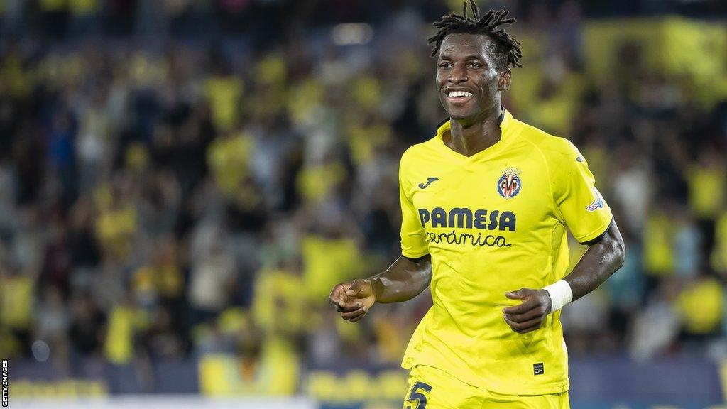 Nicolas Jackson playing for Villarreal