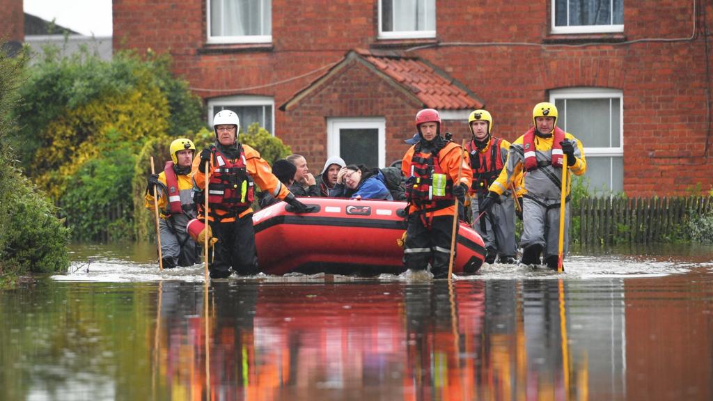 Rescue boat