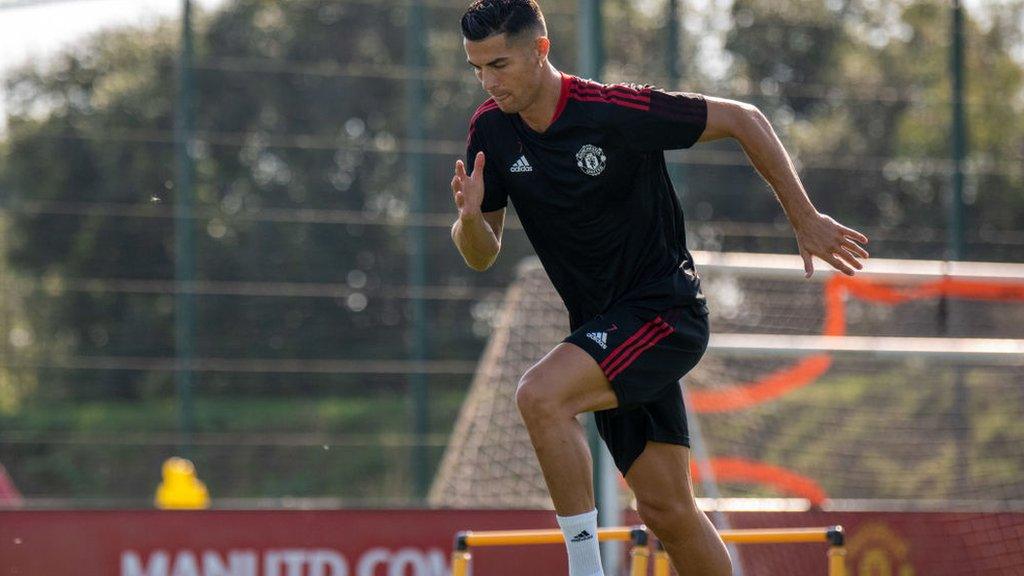 cristiano ronaldo training for man united