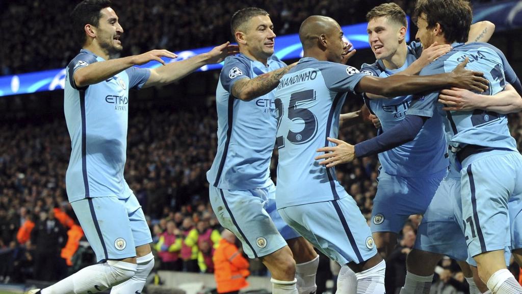 Kevin De Bruyne and Manchester City celebrate