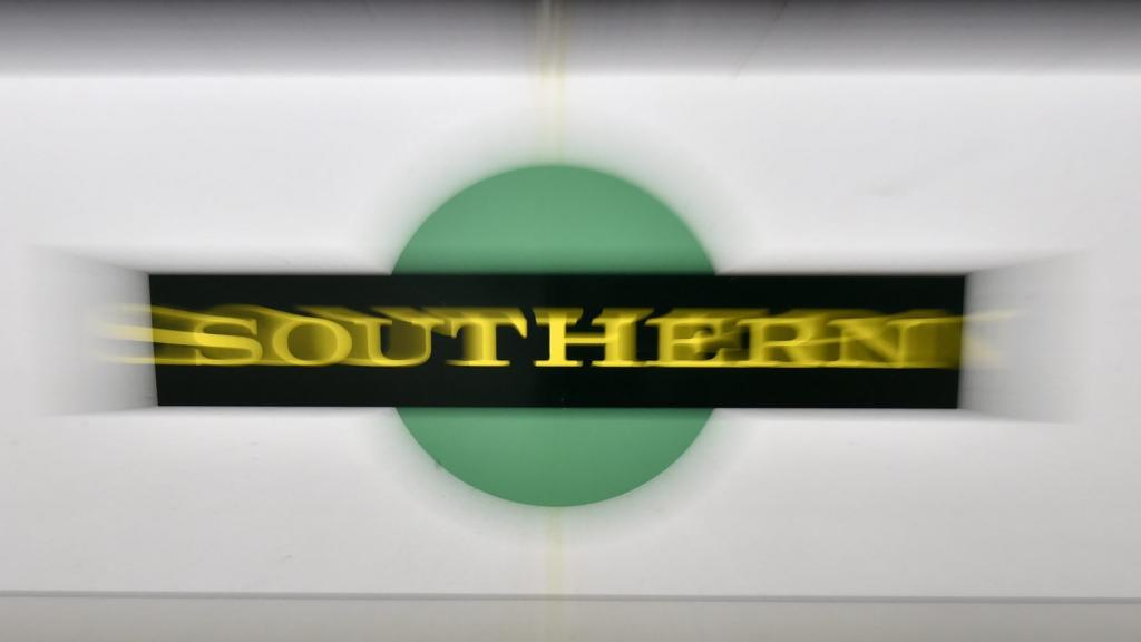 Southern train (generic)