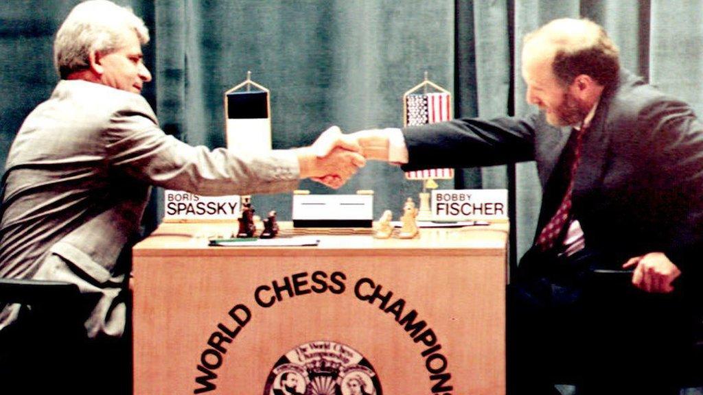 Boris Spassky (left) and Bobby Fischer