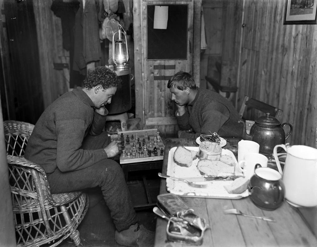 Playing chess on board Endurance