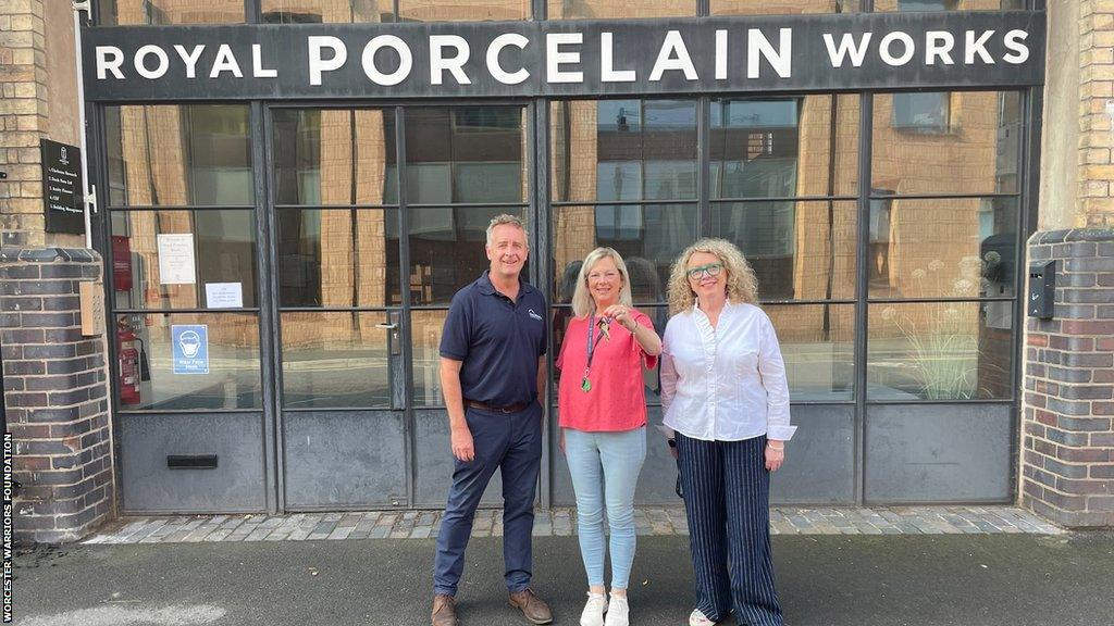 Duncan Sutcliffe (Bransford Trust, (left), Carol Hart and Kathy Leather (Royal Porcelain Works, right)